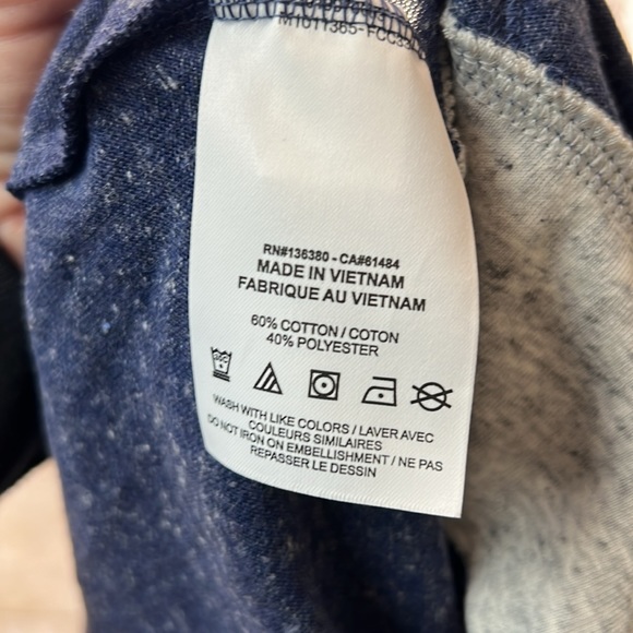 NIKE Ladies NEW YORK YANKEES HOODIE ⚾️ - Picture 9 of 9